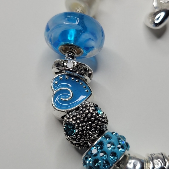 NWT Pandora Style Snake Chain Charm Bracelet Hearts Butterflies Aqua Blue Silver - Picture 4 of 7